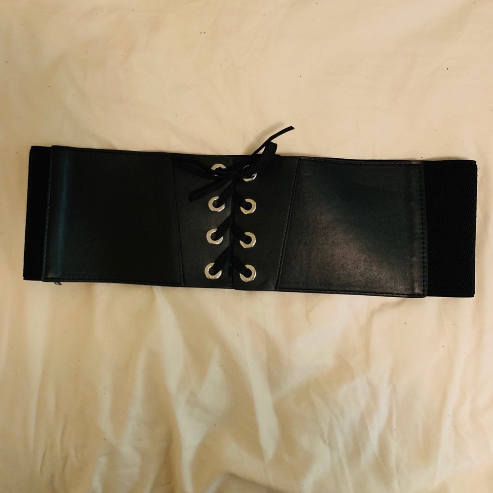 Torrid Size 1 Lace Up Belt